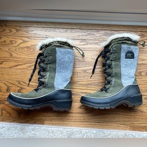 Sorel Water Proof Winter Boots